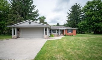 9404 River Rd, Algonac, MI 48001