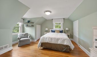 301 Wiese Rd, Cheshire, CT 06410