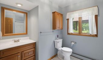 15 Polygraphic Ln, Bennington, VT 05257