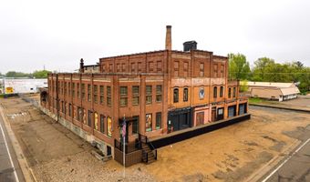 801 6TH Ave E, Alexandria, MN 56308