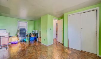 38 Somerset Rd E, Amityville, NY 11701