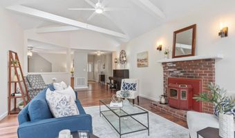 17 Stone Pound Ln, Atkinson, NH 03811