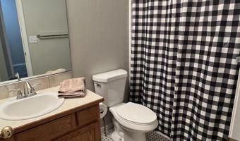 2913 Red Currant Cir, Anchorage, AK 99507