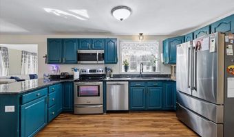 5 Whitetail Ln, Chester, NH 03036