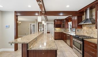 6354 Shenandoah Ave, Allen Park, MI 48101
