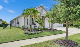 7420 PARADISO Dr, Apollo Beach, FL 33572