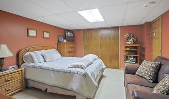 12927 Ironwood Dr, Aberdeen, SD 57401