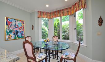 2 Schuyler Ln 2, Bloomfield, CT 06002