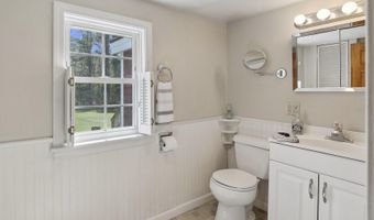 592 Old Stage Rd, Arrowsic, ME 04530