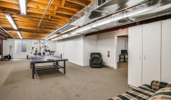 500 E Sherwood Dr, Addison, IL 60101