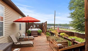 314 War Emblem Dr, Boiling Springs, SC 29316
