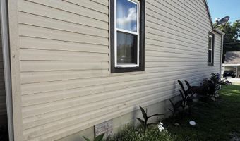 713 E Benton Ave, Ava, MO 65608