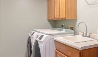 6471 Ridgeview Ave, Austintown, OH 44515