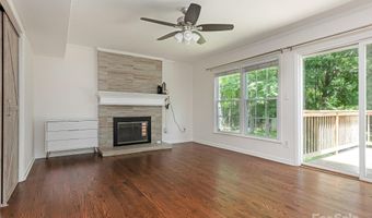 2240 Lawton Bluff Rd, Charlotte, NC 28226