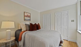 220 13TH St SE 14, Washington, DC 20003