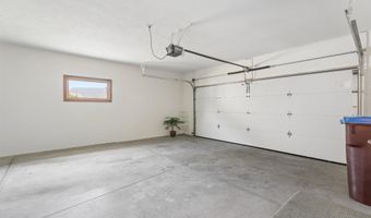 3831 N WAYSIDE Ln, Appleton, WI 54913