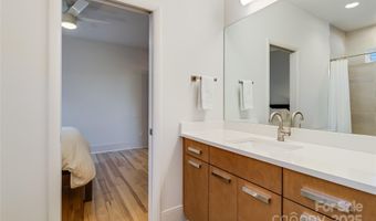 3110 Creighton Dr, Charlotte, NC 28205