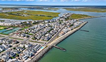 273 7th St, Avalon, NJ 08202