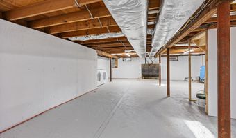 27 Tuttle Ct, Bethany, CT 06524