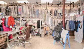 8018 E Santa Ana Canyon Rd, Anaheim, CA 92808