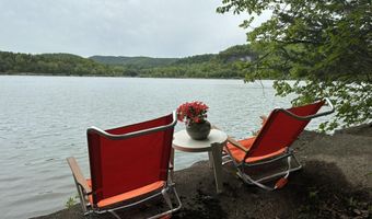 613 Stony Point Rd, Benson, VT 05743