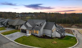 324 Avery Trail Dr 26, Arden, NC 28704