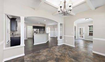 107 Walkabout Dr, Aberdeen, NC 28315