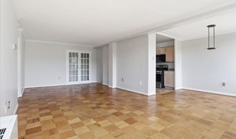 6641 WAKEFIELD Dr 703, Alexandria, VA 22307