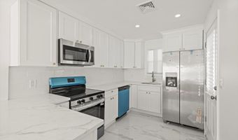 1 Atna Dr, Amityville, NY 11701