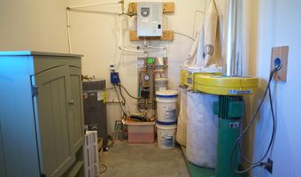 159 Foothill Rd, Carey, ID 83320