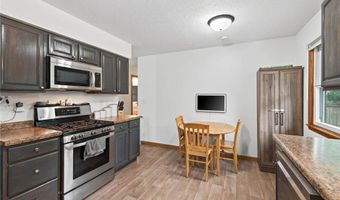 651 Randall Dr, Anoka, MN 55303