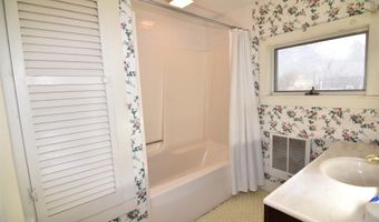 569 Buck Hill Rd, Arlington, VT 05250