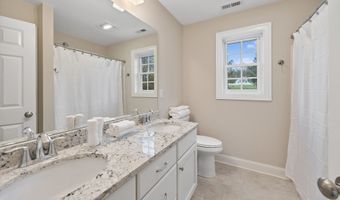 48 Willow St, Cheshire, CT 06410