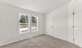1649 Crown Point Pkwy, Cascade, ID 83611
