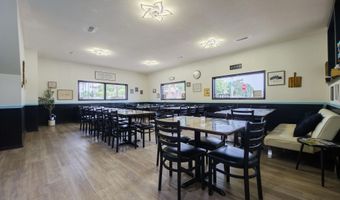 1 W Main St, Albion, IL 62806