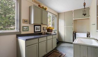 23 BROKEN BRIDGE Rd, Centennial, WY 82055