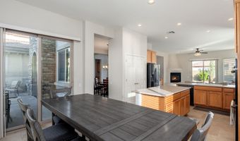 42727 N COURAGE Trl, Anthem, AZ 85086