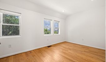 329 18TH Pl NE, Washington, DC 20002