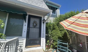 614 Longfellow Dr 614, Branford, CT 06405