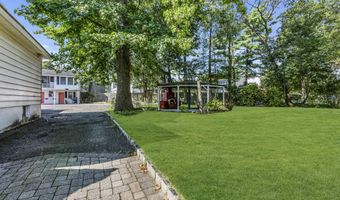 1320 3rd Ave Rear Apt 2, Asbury Park, NJ 07712