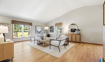 501 N Pasque Flower Trl, Brandon, SD 57005