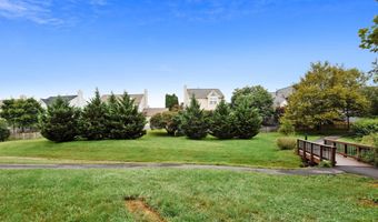 44049 FERNCLIFF Ter, Ashburn, VA 20147