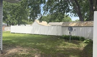530 S 5th St, Akron, IA 51001