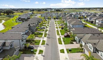 3189 Fall Harvest Dr, Zephyrhills, FL 33540