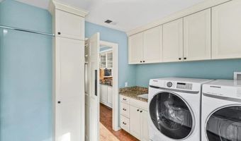 2927 Circle Dr, Escondido, CA 92029