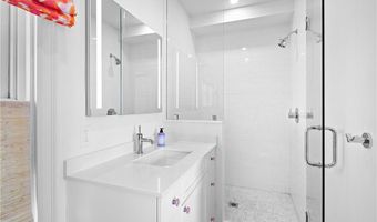 115 Washington St, Newport, RI 02840