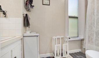 410 Bidwell St, Albion, MI 49224