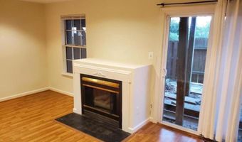 6854 SIGNATURE Cir, Alexandria, VA 22310