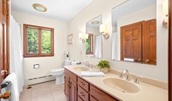 1 Old Milford Rd, Amherst, NH 03031