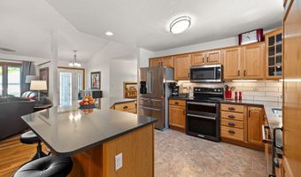 835 S 11th St, Adel, IA 50003